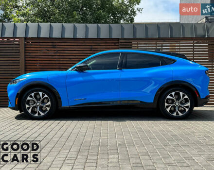 Синий Форд Mustang Mach-E, объемом двигателя 0 л и пробегом 14 тыс. км за 30500 $, фото 3 на Automoto.ua