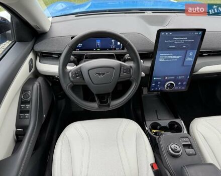 Синий Форд Mustang Mach-E, объемом двигателя 0 л и пробегом 37 тыс. км за 25200 $, фото 105 на Automoto.ua