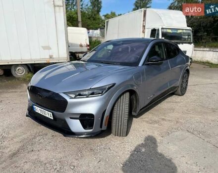Синий Форд Mustang Mach-E, объемом двигателя 0 л и пробегом 42 тыс. км за 33000 $, фото 1 на Automoto.ua