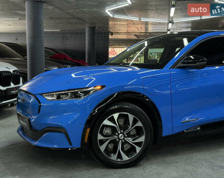 Синий Форд Mustang Mach-E, объемом двигателя 0 л и пробегом 12 тыс. км за 29500 $, фото 6 на Automoto.ua