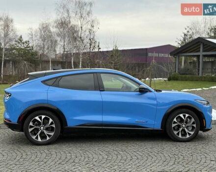 Синий Форд Mustang Mach-E, объемом двигателя 0 л и пробегом 37 тыс. км за 25200 $, фото 3 на Automoto.ua