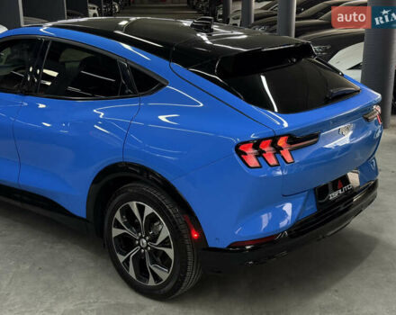 Синий Форд Mustang Mach-E, объемом двигателя 0 л и пробегом 12 тыс. км за 29500 $, фото 11 на Automoto.ua