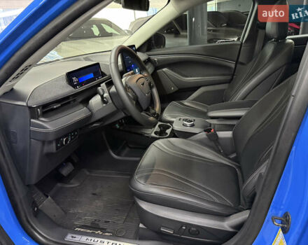 Синий Форд Mustang Mach-E, объемом двигателя 0 л и пробегом 12 тыс. км за 29500 $, фото 18 на Automoto.ua