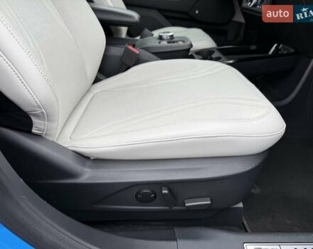 Синий Форд Mustang Mach-E, объемом двигателя 0 л и пробегом 37 тыс. км за 25200 $, фото 99 на Automoto.ua