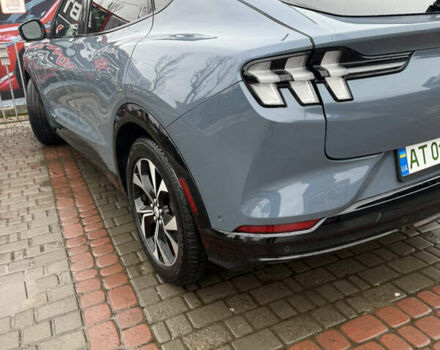 Синий Форд Mustang Mach-E, объемом двигателя 0 л и пробегом 10 тыс. км за 30500 $, фото 7 на Automoto.ua