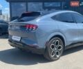 Синий Форд Mustang Mach-E, объемом двигателя 0 л и пробегом 35 тыс. км за 34990 $, фото 5 на Automoto.ua