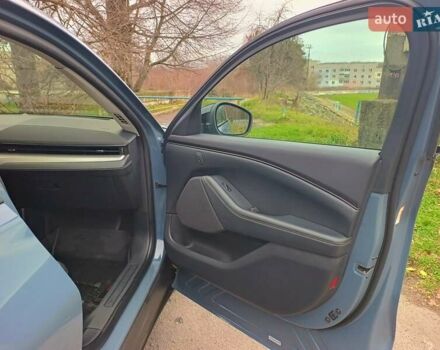 Синий Форд Mustang Mach-E, объемом двигателя 0 л и пробегом 58 тыс. км за 25999 $, фото 59 на Automoto.ua