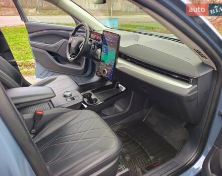 Синий Форд Mustang Mach-E, объемом двигателя 0 л и пробегом 58 тыс. км за 25999 $, фото 56 на Automoto.ua