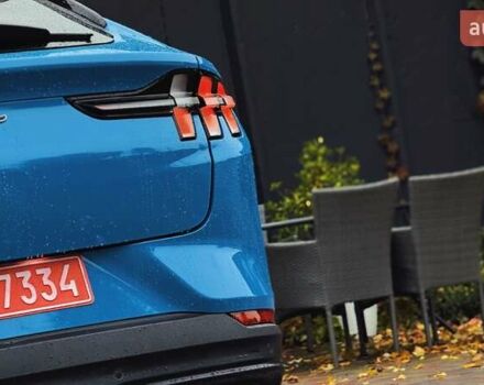 Синий Форд Mustang Mach-E, объемом двигателя 0 л и пробегом 20 тыс. км за 23900 $, фото 12 на Automoto.ua