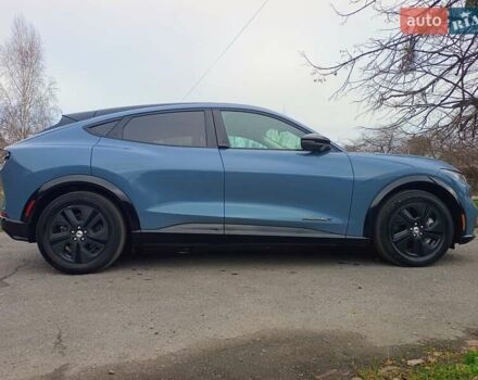 Синий Форд Mustang Mach-E, объемом двигателя 0 л и пробегом 58 тыс. км за 25999 $, фото 23 на Automoto.ua