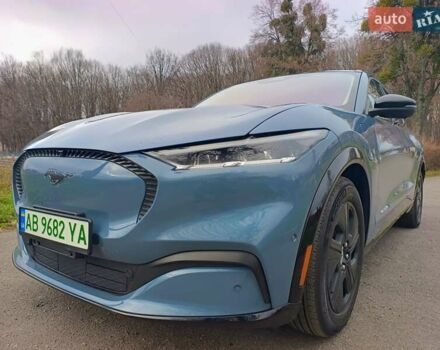 Синий Форд Mustang Mach-E, объемом двигателя 0 л и пробегом 58 тыс. км за 25999 $, фото 4 на Automoto.ua