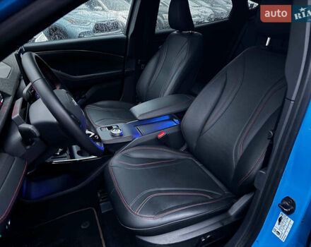 Синий Форд Mustang Mach-E, объемом двигателя 0 л и пробегом 15 тыс. км за 31890 $, фото 22 на Automoto.ua