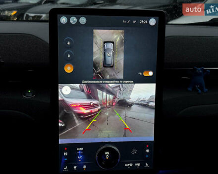 Синий Форд Mustang Mach-E, объемом двигателя 0 л и пробегом 15 тыс. км за 31890 $, фото 28 на Automoto.ua