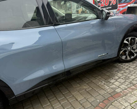 Синий Форд Mustang Mach-E, объемом двигателя 0 л и пробегом 10 тыс. км за 30500 $, фото 6 на Automoto.ua