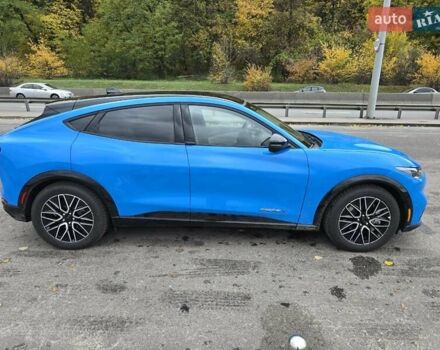 Синий Форд Mustang Mach-E, объемом двигателя 0 л и пробегом 5 тыс. км за 35000 $, фото 12 на Automoto.ua