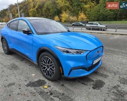 Синий Форд Mustang Mach-E, объемом двигателя 0 л и пробегом 5 тыс. км за 35000 $, фото 2 на Automoto.ua