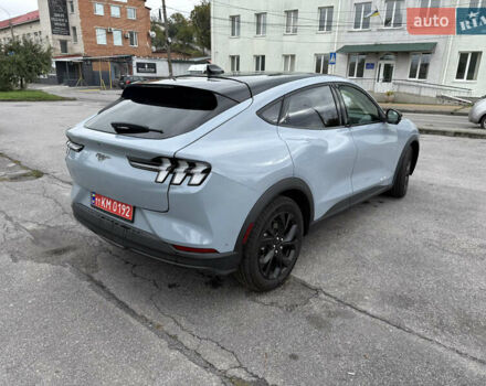 Синий Форд Mustang Mach-E, объемом двигателя 0 л и пробегом 3 тыс. км за 26500 $, фото 4 на Automoto.ua