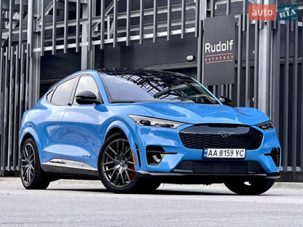 Форд Mustang Mach-E 2022 в Киеве на Automoto.ua Синий Форд Mustang Mach-E, объемом двигателя 0 л и пробегом 61 тыс. км за 33000 $, фото 1 на Automoto.ua