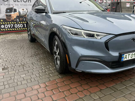 Синий Форд Mustang Mach-E, объемом двигателя 0 л и пробегом 10 тыс. км за 30500 $, фото 1 на Automoto.ua