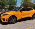 Оранжевый Форд Mustang Mach-E, объемом двигателя 0 л и пробегом 68 тыс. км за 35500 $, фото 4 на Automoto.ua