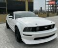 Білий Форд Мустанг, об'ємом двигуна 4.6 л та пробігом 102 тис. км за 16500 $, фото 1 на Automoto.ua