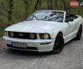 Белый Форд Мустанг, объемом двигателя 4 л и пробегом 124 тыс. км за 9500 $, фото 1 на Automoto.ua