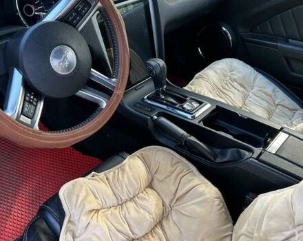 Белый Форд Мустанг, объемом двигателя 3.72 л и пробегом 150 тыс. км за 16400 $, фото 8 на Automoto.ua