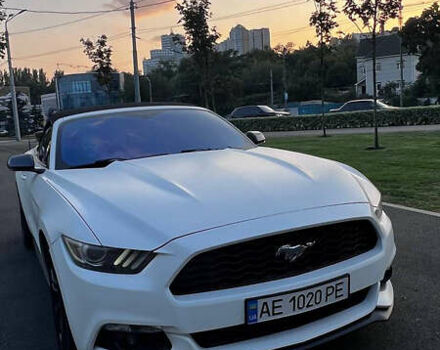 Белый Форд Мустанг, объемом двигателя 2.3 л и пробегом 144 тыс. км за 18000 $, фото 24 на Automoto.ua