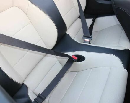 Білий Форд Мустанг, об'ємом двигуна 2.3 л та пробігом 65 тис. км за 4700 $, фото 22 на Automoto.ua