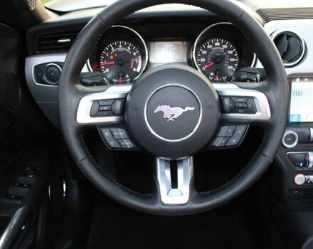 Білий Форд Мустанг, об'ємом двигуна 2.3 л та пробігом 65 тис. км за 4700 $, фото 18 на Automoto.ua