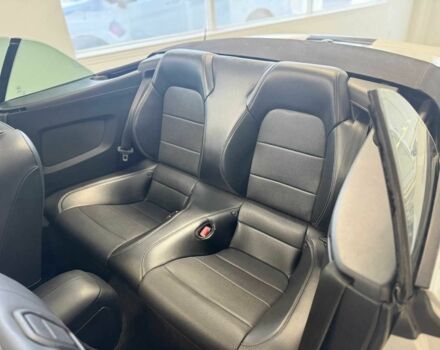 Белый Форд Мустанг, объемом двигателя 2.3 л и пробегом 35 тыс. км за 3200 $, фото 6 на Automoto.ua