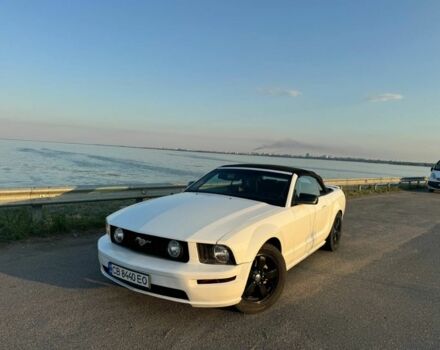 Белый Форд Мустанг, объемом двигателя 4 л и пробегом 120 тыс. км за 8500 $, фото 5 на Automoto.ua