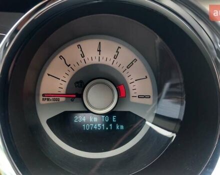 Белый Форд Мустанг, объемом двигателя 3.7 л и пробегом 110 тыс. км за 17000 $, фото 5 на Automoto.ua