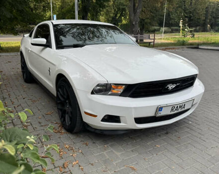 Білий Форд Мустанг, об'ємом двигуна 3.73 л та пробігом 103 тис. км за 13900 $, фото 6 на Automoto.ua