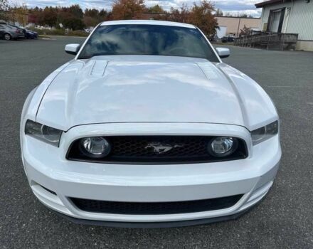 Белый Форд Мустанг, объемом двигателя 5 л и пробегом 84 тыс. км за 8400 $, фото 1 на Automoto.ua