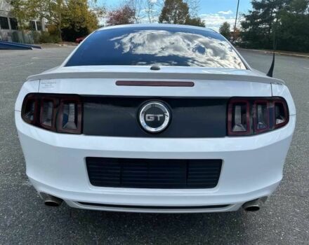 Белый Форд Мустанг, объемом двигателя 5 л и пробегом 84 тыс. км за 8400 $, фото 3 на Automoto.ua