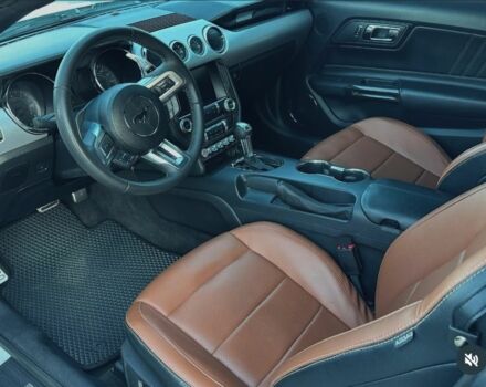 Білий Форд Мустанг, об'ємом двигуна 2.3 л та пробігом 126 тис. км за 10999 $, фото 6 на Automoto.ua