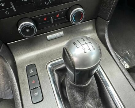 Белый Форд Мустанг, объемом двигателя 5 л и пробегом 84 тыс. км за 8400 $, фото 8 на Automoto.ua