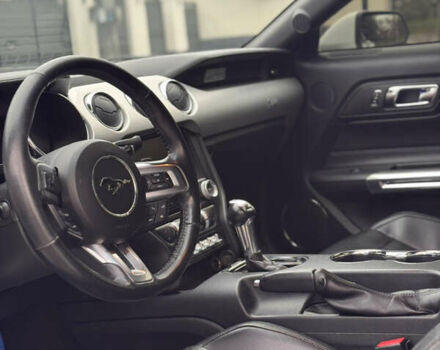 Белый Форд Мустанг, объемом двигателя 2.26 л и пробегом 164 тыс. км за 10999 $, фото 13 на Automoto.ua