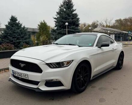 Белый Форд Мустанг, объемом двигателя 3.72 л и пробегом 154 тыс. км за 15500 $, фото 7 на Automoto.ua