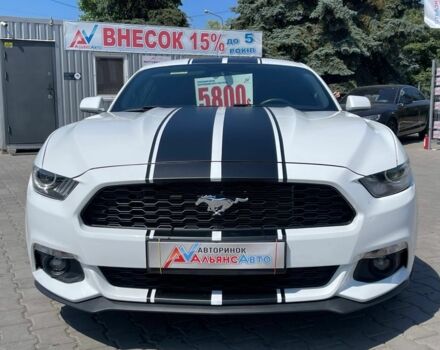 Белый Форд Мустанг, объемом двигателя 3.7 л и пробегом 87 тыс. км за 18500 $, фото 1 на Automoto.ua