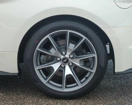 Белый Форд Мустанг, объемом двигателя 5 л и пробегом 71 тыс. км за 5600 $, фото 16 на Automoto.ua