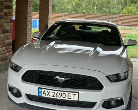 Білий Форд Мустанг, об'ємом двигуна 2.3 л та пробігом 195 тис. км за 16500 $, фото 3 на Automoto.ua