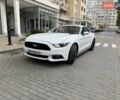 Белый Форд Мустанг, объемом двигателя 2.3 л и пробегом 144 тыс. км за 15500 $, фото 1 на Automoto.ua