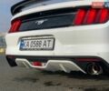 Білий Форд Мустанг, об'ємом двигуна 2.3 л та пробігом 107 тис. км за 13500 $, фото 6 на Automoto.ua