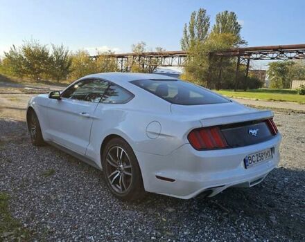 Форд Мустанг 2016 в Николаеве на Automoto.ua Белый Форд Мустанг, объемом двигателя 2.3 л и пробегом 159 тыс. км за 9999 $, фото 6 на Automoto.ua