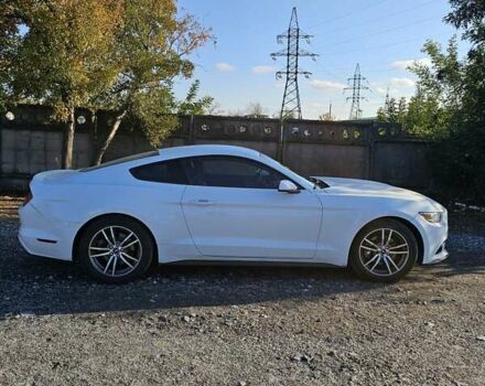 Форд Мустанг 2016 в Николаеве на Automoto.ua Белый Форд Мустанг, объемом двигателя 2.3 л и пробегом 159 тыс. км за 9999 $, фото 15 на Automoto.ua