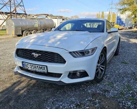 Форд Мустанг 2016 в Николаеве на Automoto.ua Белый Форд Мустанг, объемом двигателя 2.3 л и пробегом 159 тыс. км за 9999 $, фото 5 на Automoto.ua