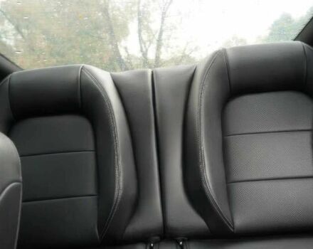 Белый Форд Мустанг, объемом двигателя 5 л и пробегом 73 тыс. км за 3900 $, фото 10 на Automoto.ua