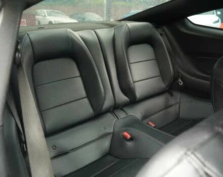 Белый Форд Мустанг, объемом двигателя 5 л и пробегом 73 тыс. км за 3900 $, фото 11 на Automoto.ua